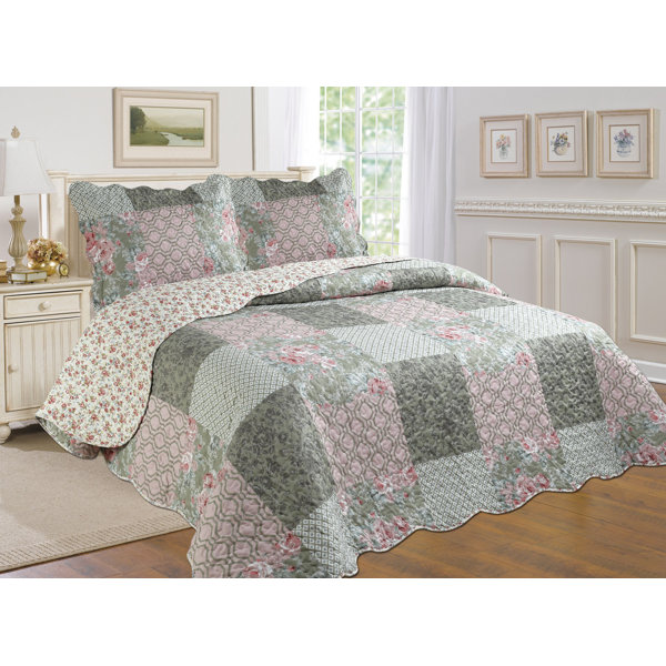August Grove® Ramsdell Reversible Patchwork Quilt Set & Reviews Wayfair
